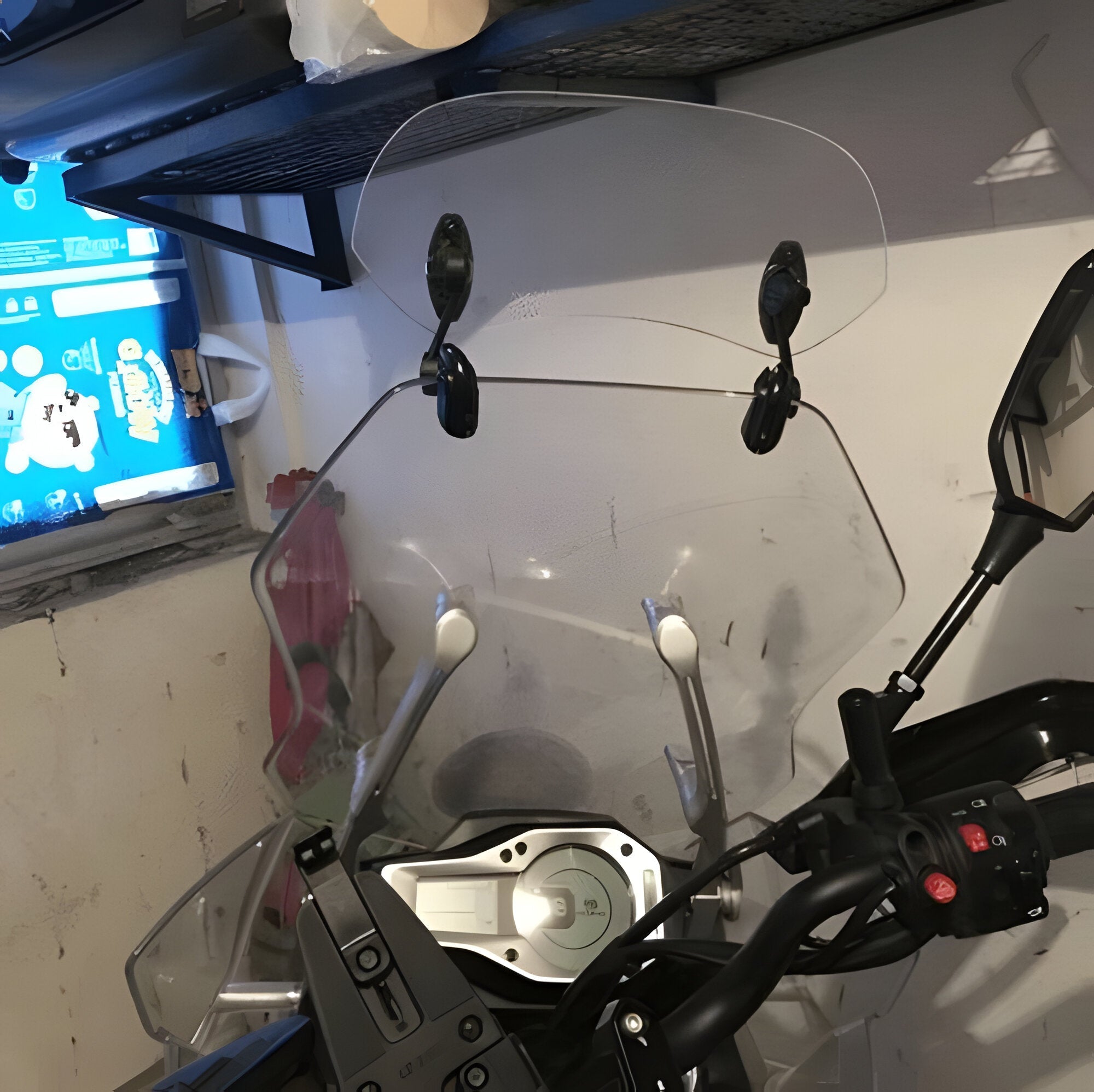 Enhanced Motorcycle Windshield Extension for Ultimate Comfort