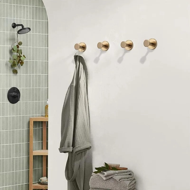Versatile Locking Suction Hooks for Easy Hanging