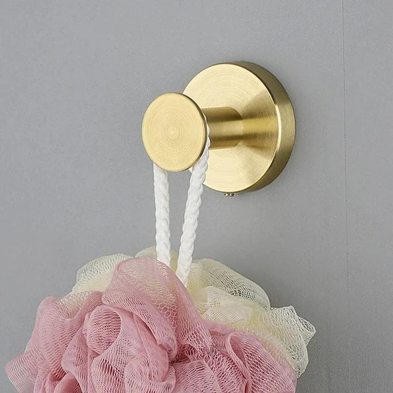 Versatile Locking Suction Hooks for Easy Hanging