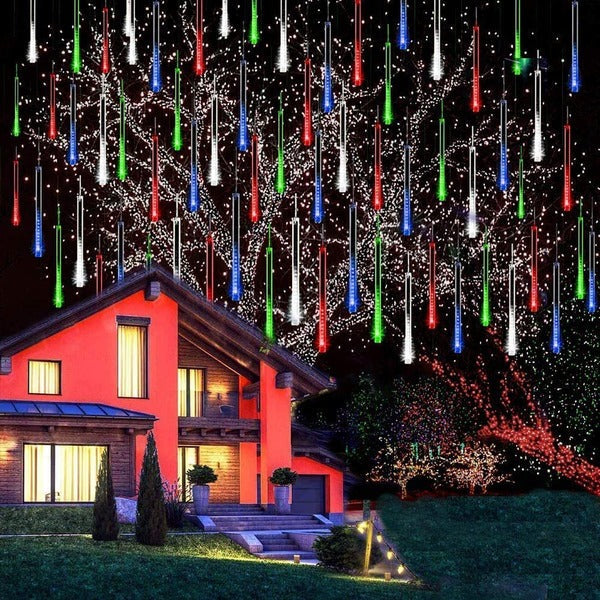 Cascading LED Icicle Light Display