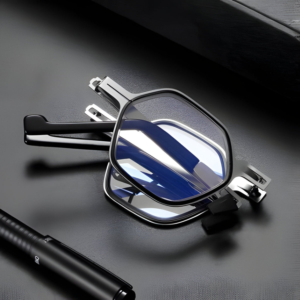 Ultra-Lightweight Foldable Reading Glasses with No Screws
