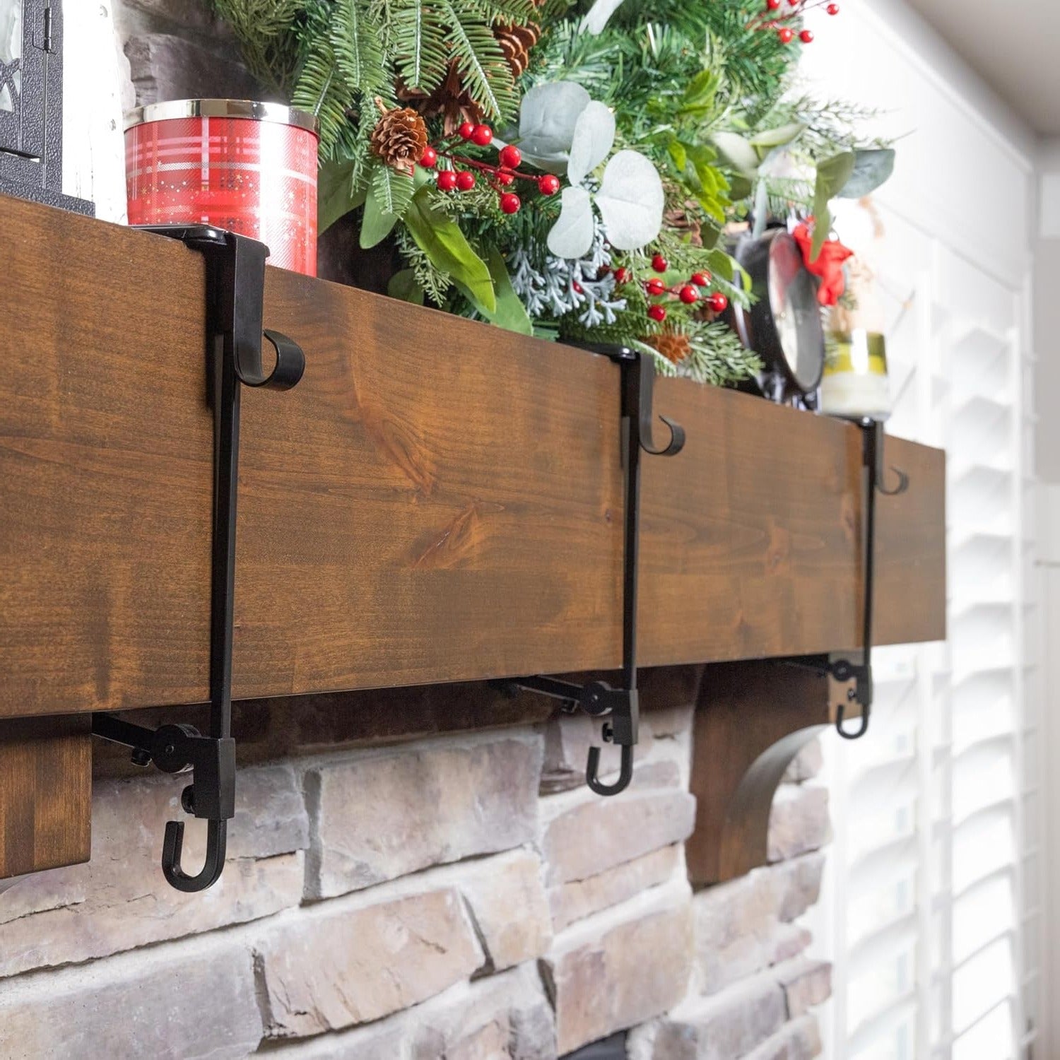 Versatile Mantle Hanger Set for Stockings and Garland