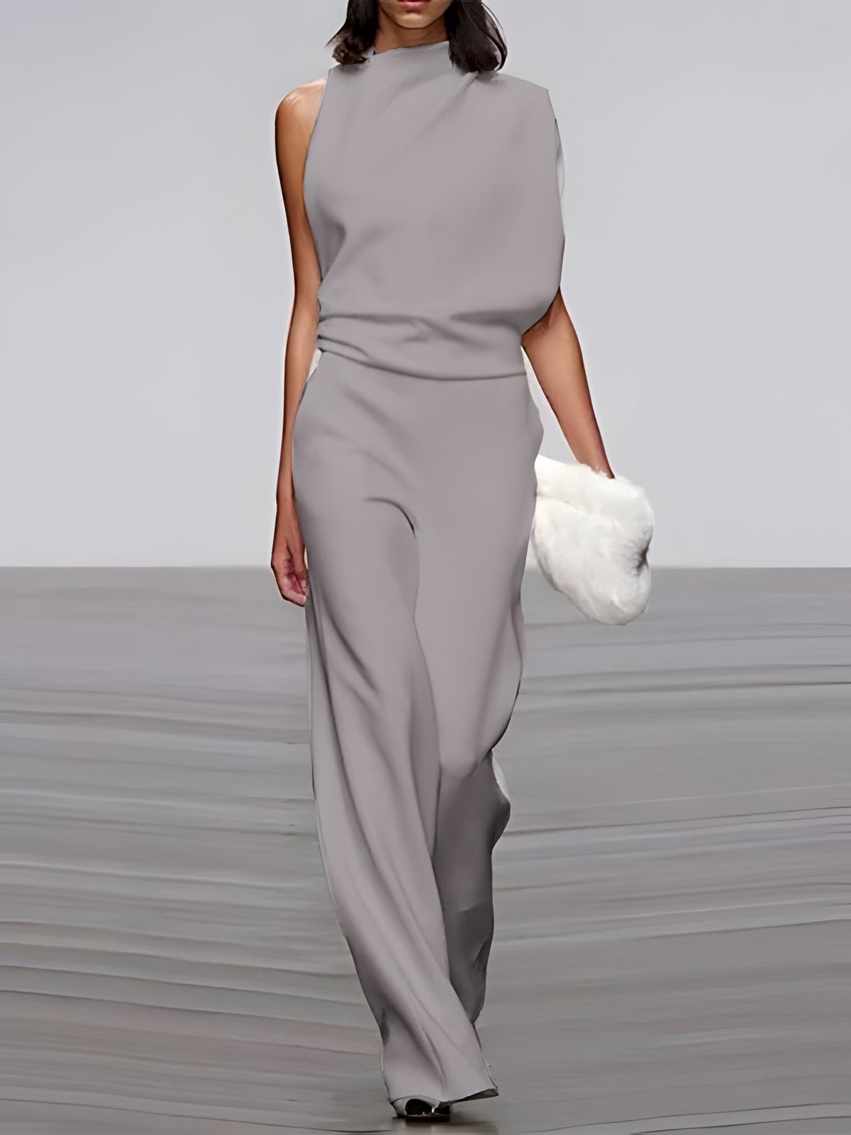 Chic Sleeveless Flared Jumpsuit for Effortless Elegance