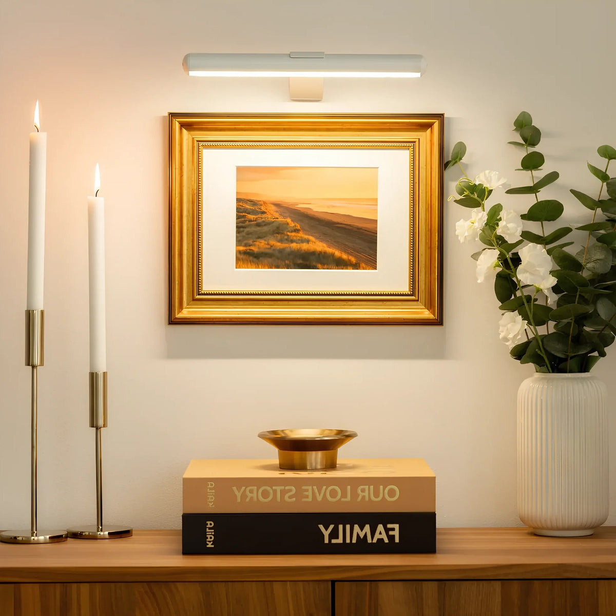 Cordless LED Art Light with Adjustable Brightness