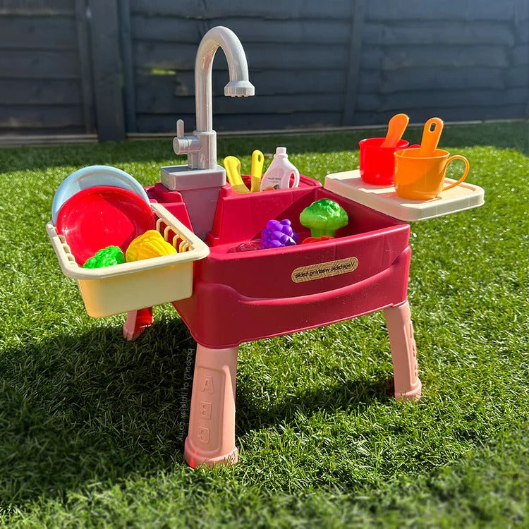 Interactive Cooking Station with Water Play Feature