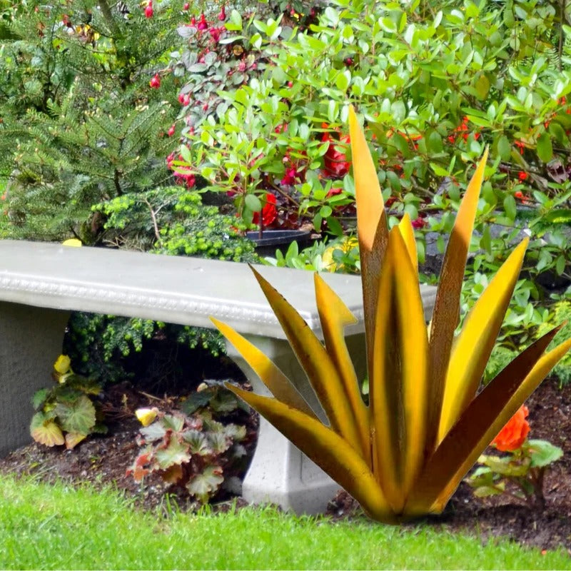 Rustic Metal Agave Plant for Home and Garden Decor