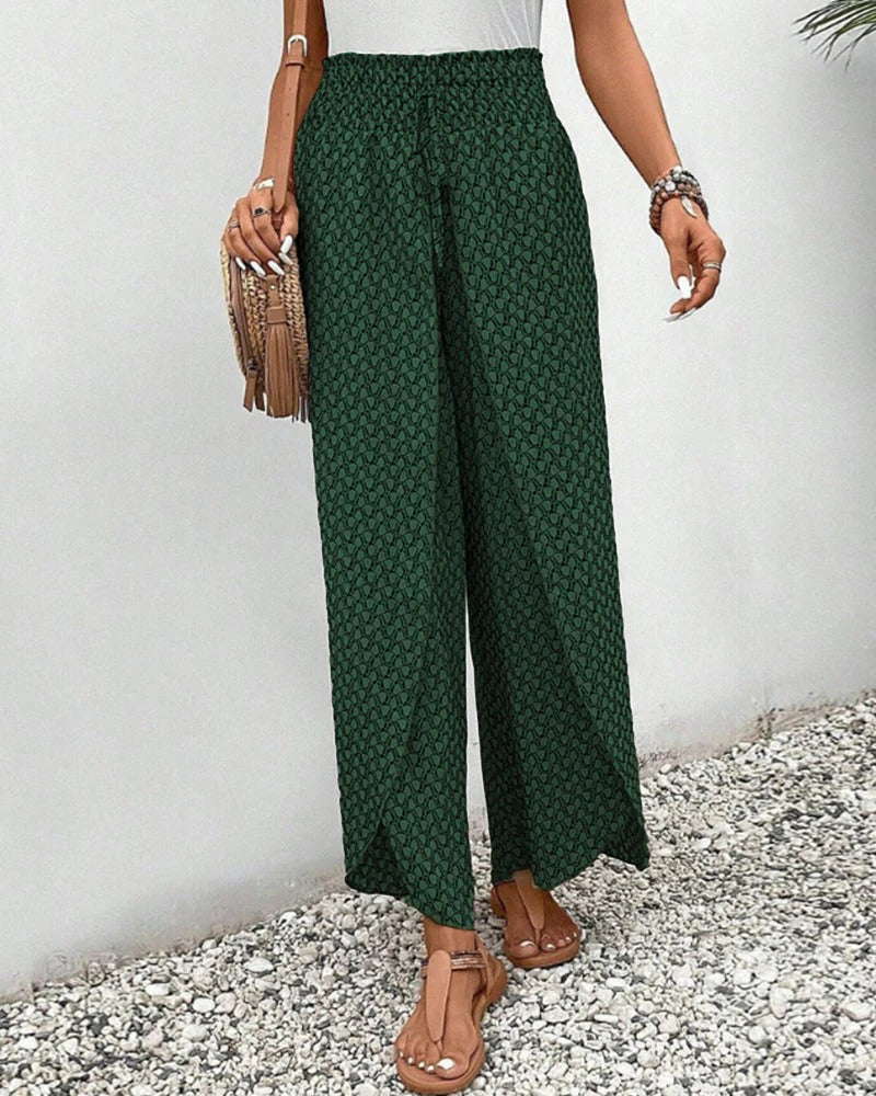 Chic Modern Trousers with Geometric Design