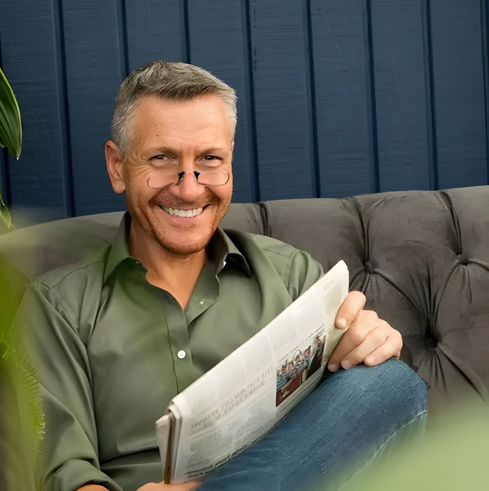 Compact and Versatile Reading Glasses