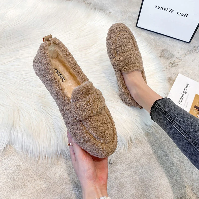 Cozy Comfort Footwear for Home Relaxation