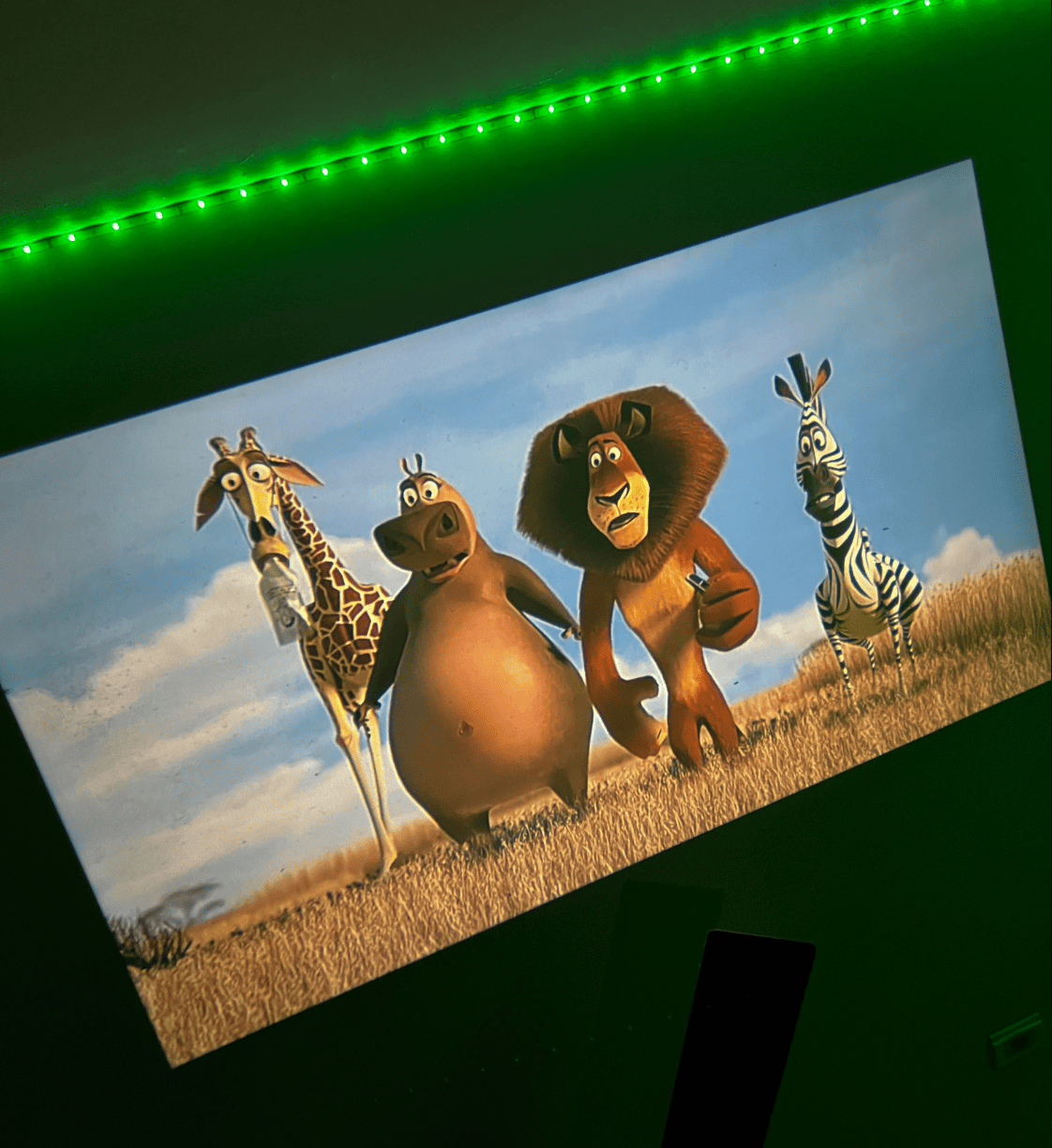 Compact Home Theater Projector for Ultimate Viewing Fun