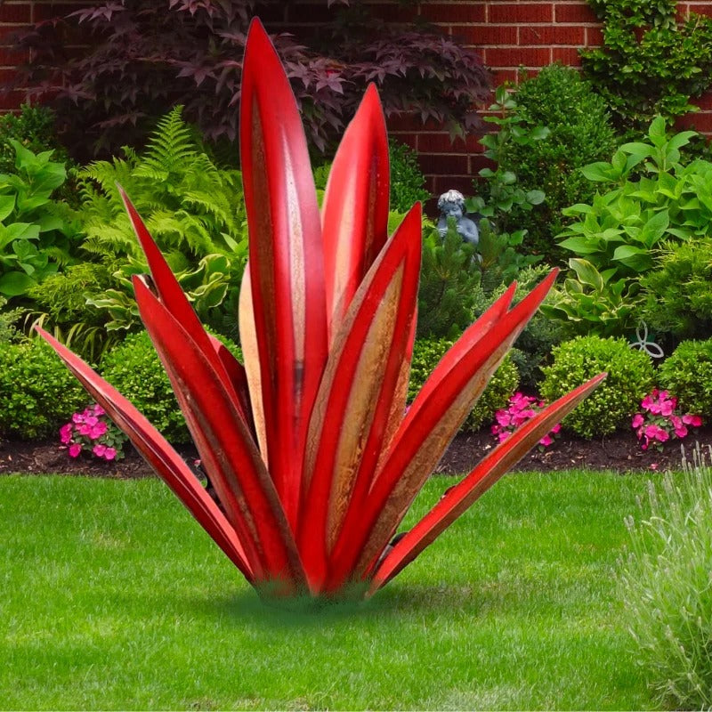 Rustic Metal Agave Plant for Home and Garden Decor