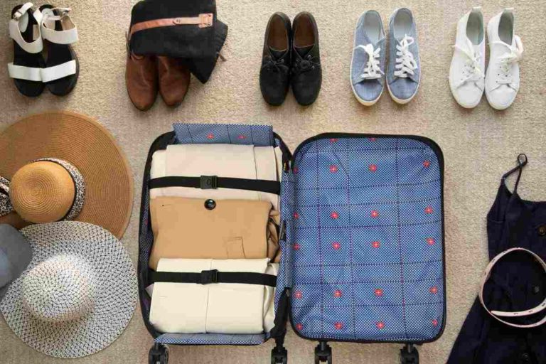 Versatile 360° Collapsible Suitcase with Smooth Wheels