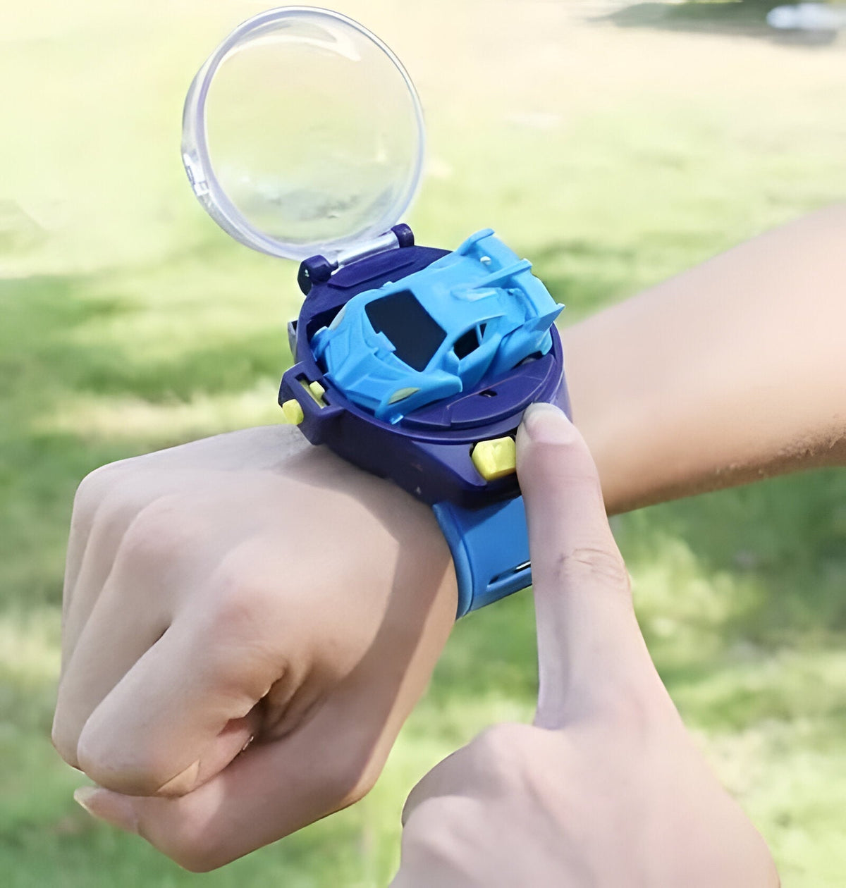 Innovative Smartwatch with Remote-Controlled Car