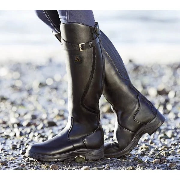 All-Weather Women's Boots for Ultimate Comfort