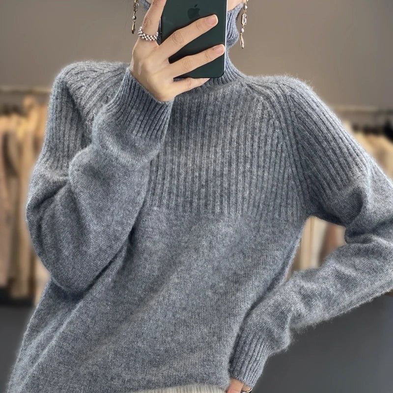 Luxurious Cashmere Turtleneck Sweater for Women
