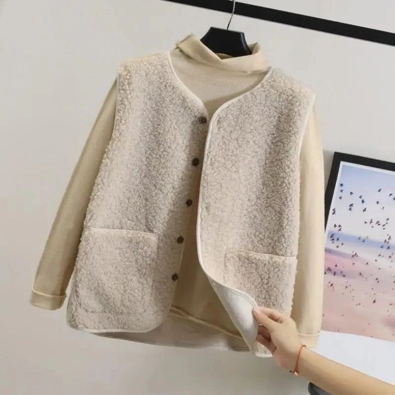 Chic Women's Premium Wool Coat for Cozy Days