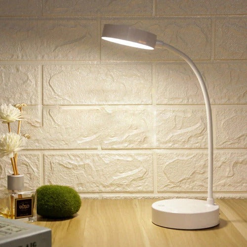 Smart Touch LED Reading Lamp for Cozy Spaces