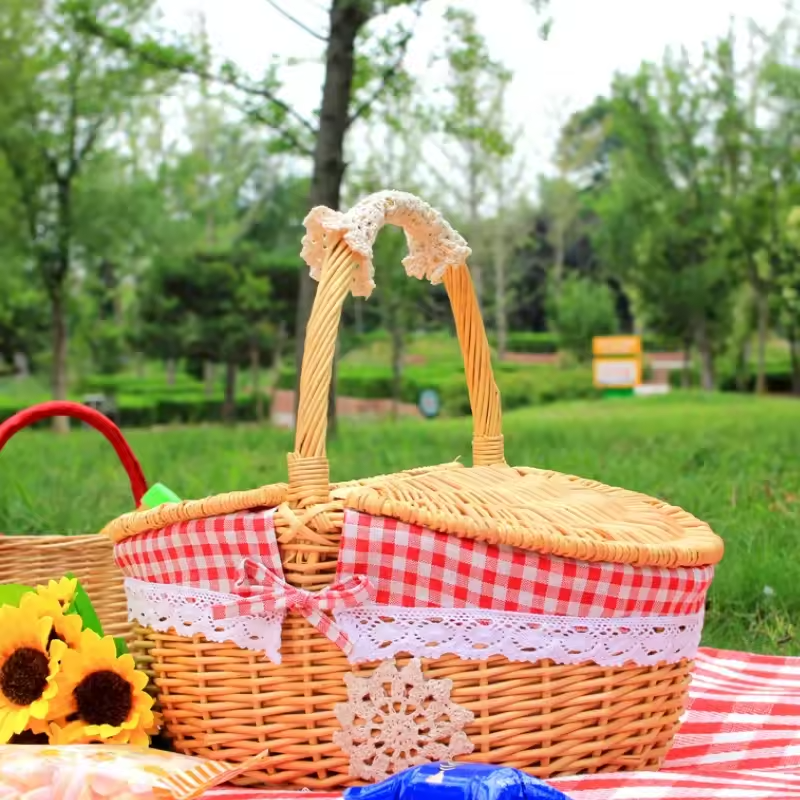 Elegant Woven Picnic Baskets for Outdoor Gatherings
