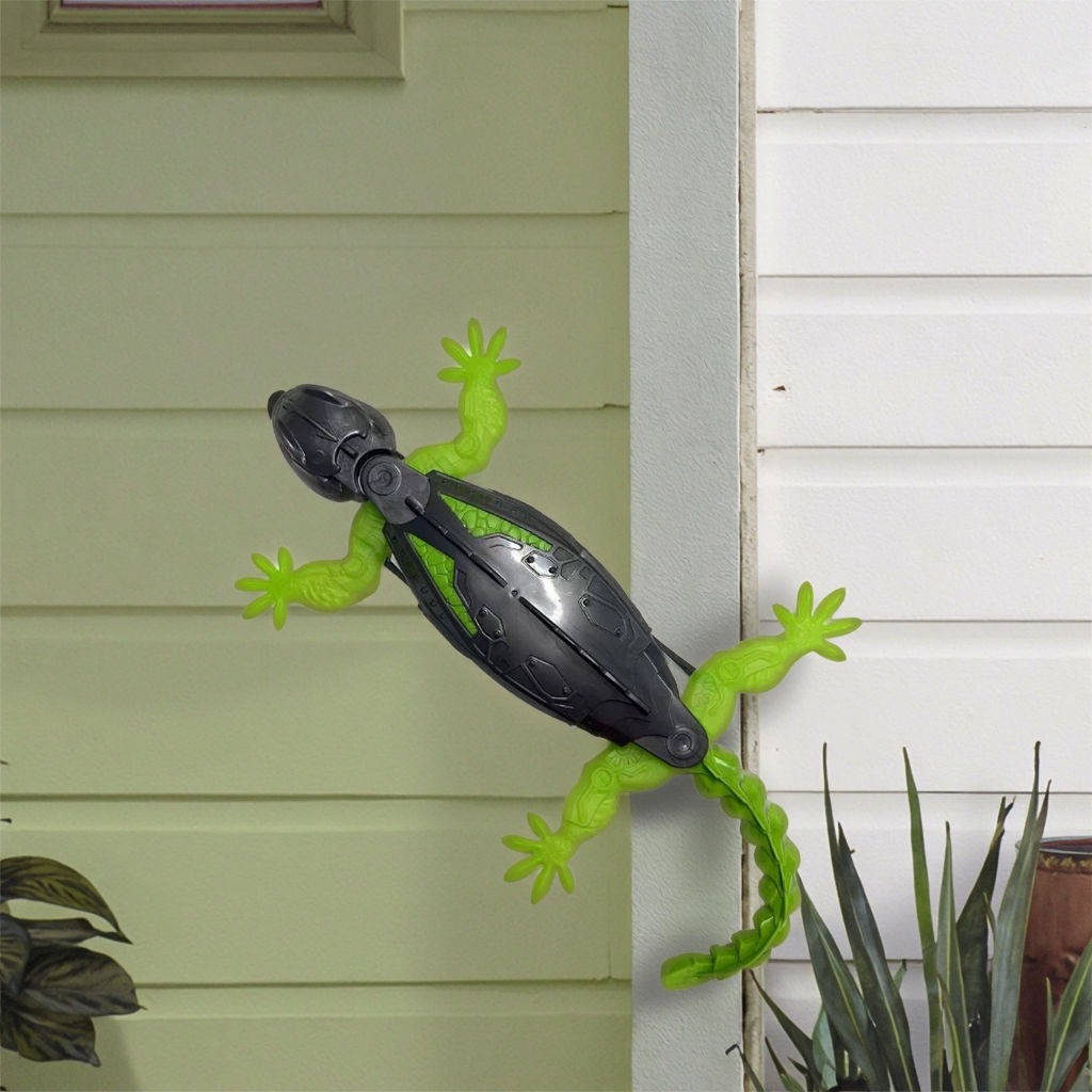 Creepy Crawler Remote-Controlled Lizard