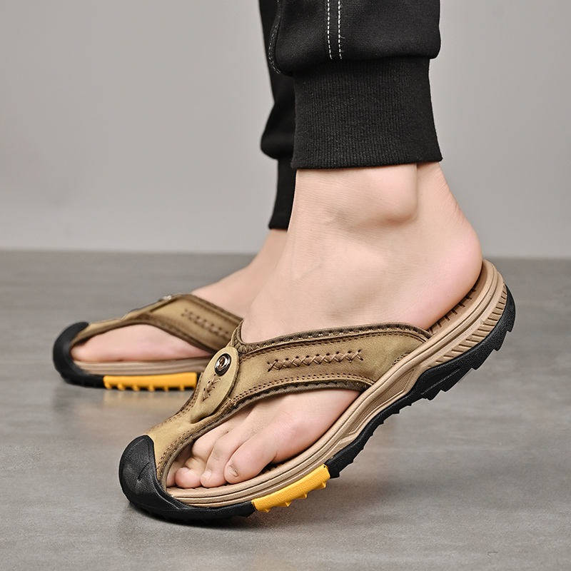 Lightweight Water-Resistant Closed-Toe Sandals for Men