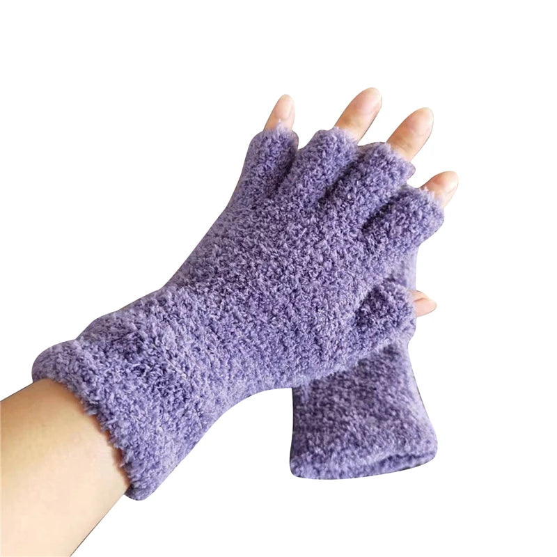 Cozy Knit Half Finger Warmers for Winter Comfort
