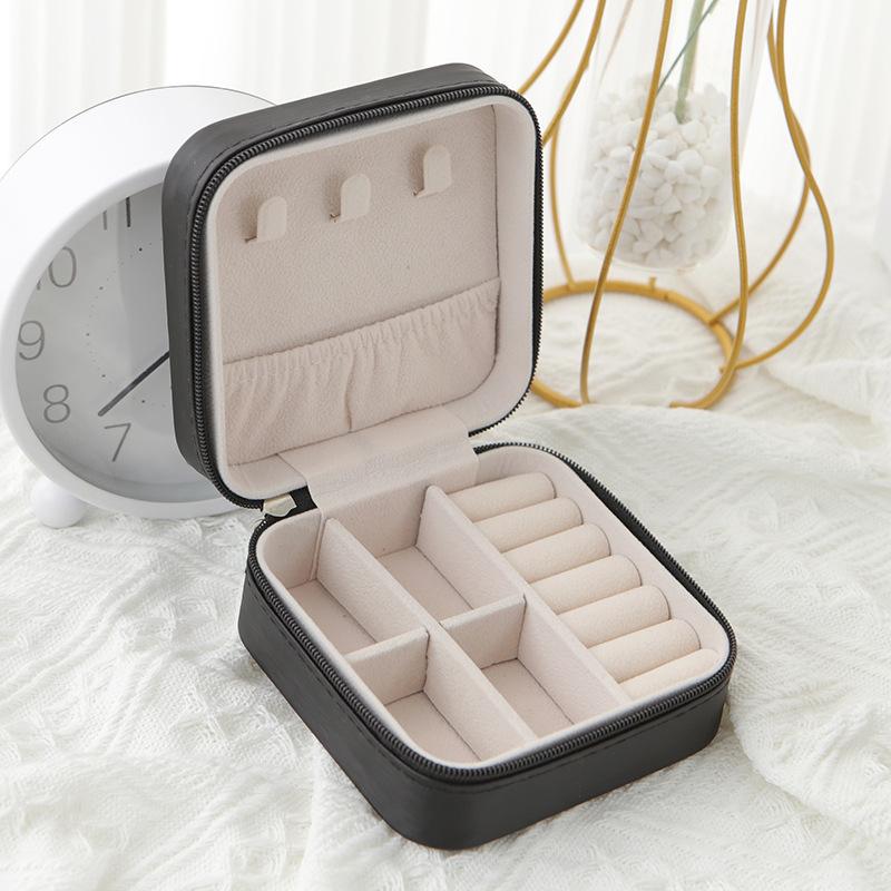 Elegant Jewelry Travel Organizer Case