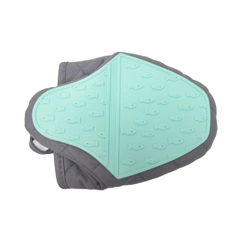 Silicone Oven Mitt in Fish Shape – Versatile Kitchen Tool