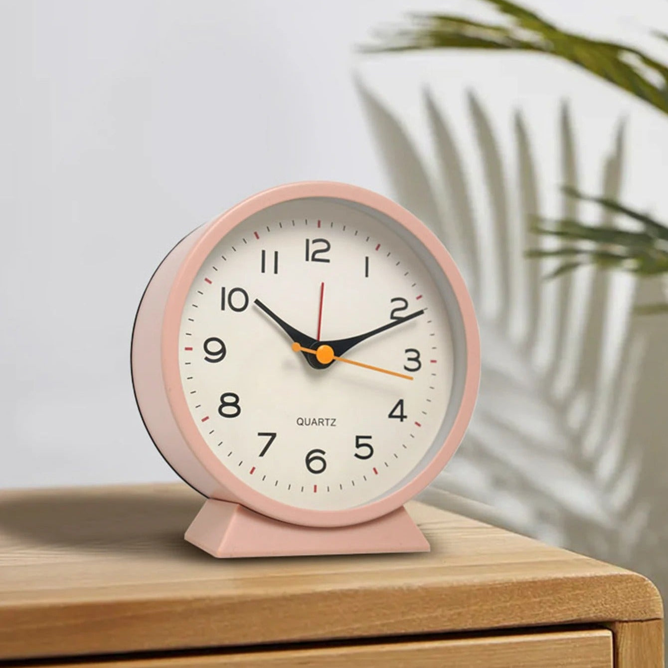 Serene Timekeeper: Silent Alarm Clock with Elegant Design