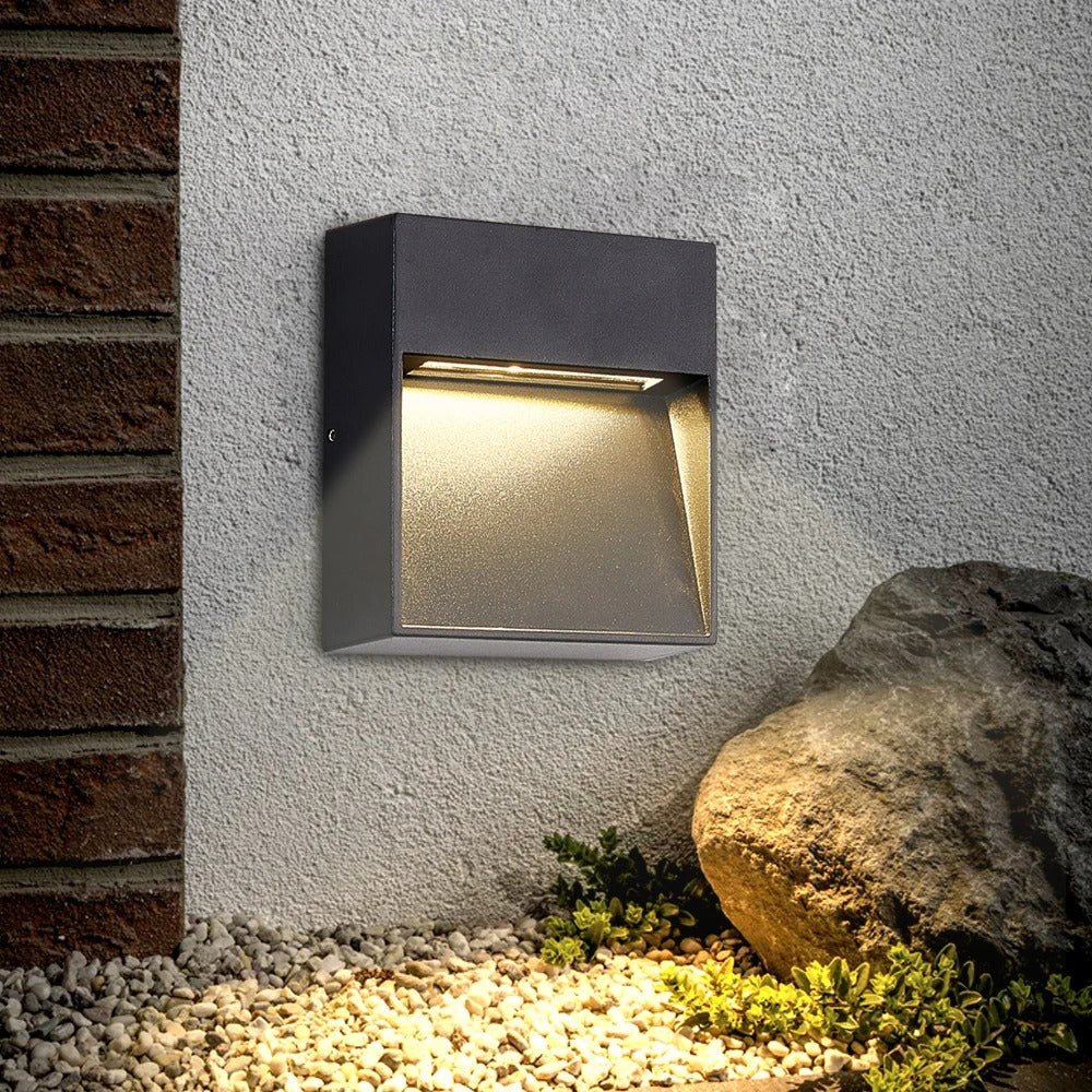 Outdoor LED Motion-Activated Step Light for Safe Navigation