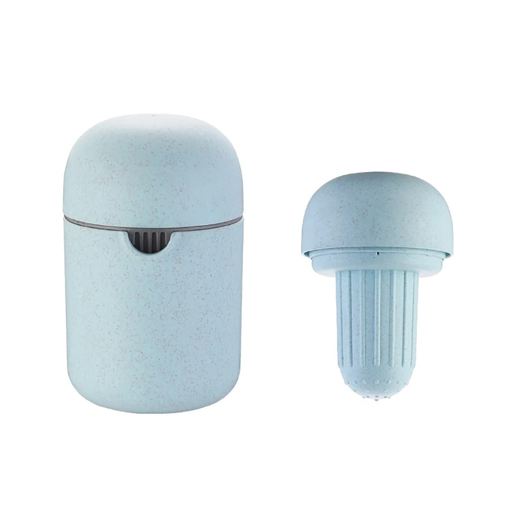 Compact Citrus Press with Non-Slip Base and Easy Clean Parts