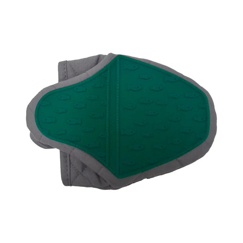 Silicone Oven Mitt in Fish Shape – Versatile Kitchen Tool