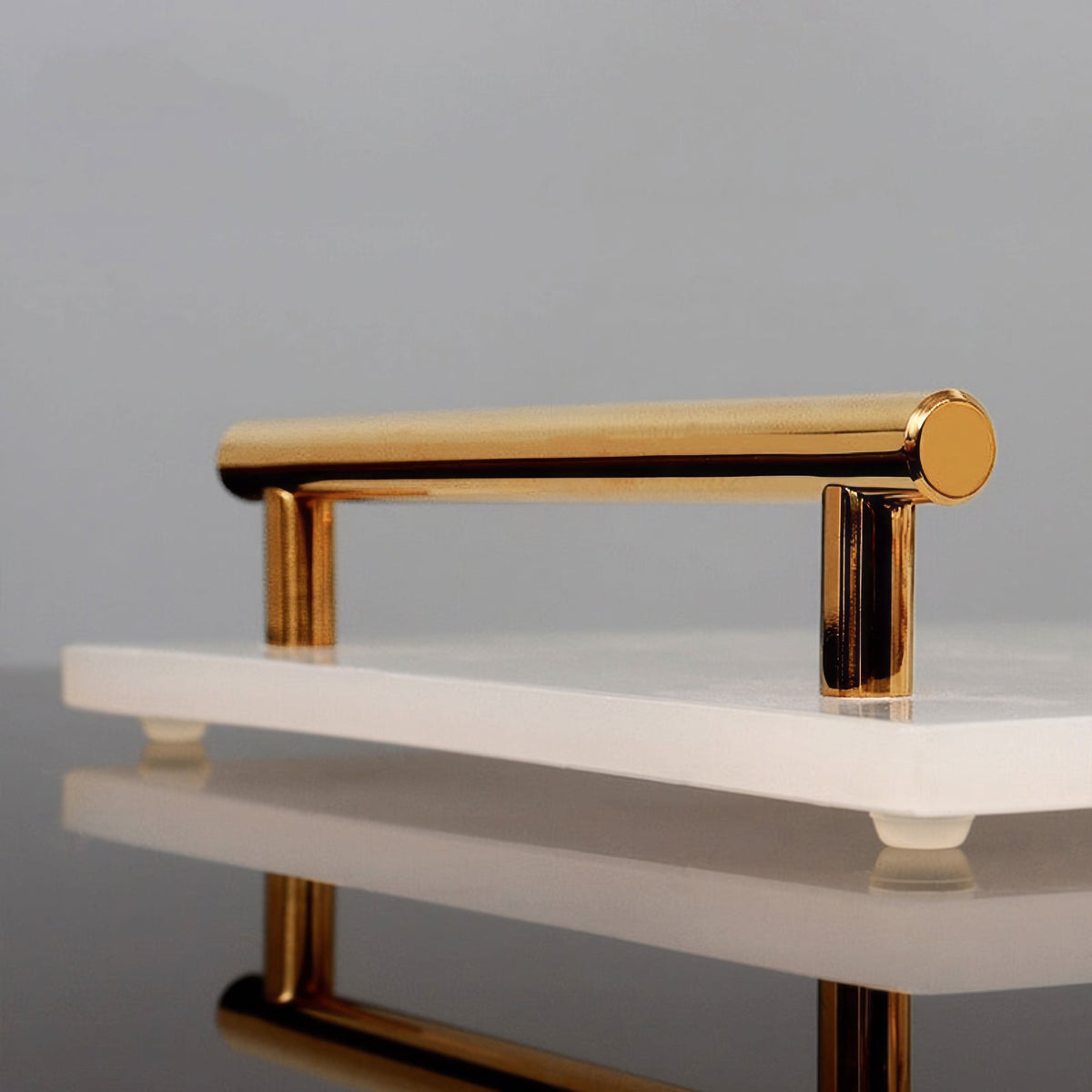 Sleek Marble-Inspired Cup with Elegant Gold Trim for Bathrooms