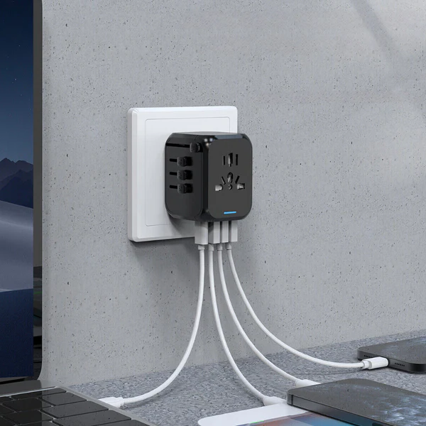 Global Travel Power Hub with USB Charging Ports