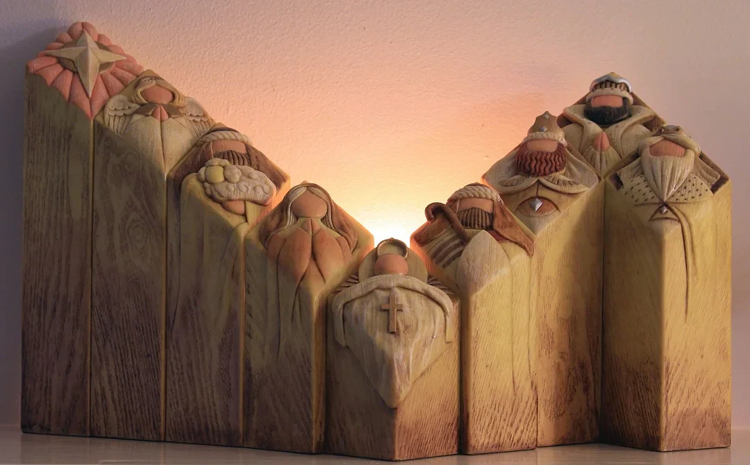 Elegant 9-Piece Nativity Scene Pillar Set