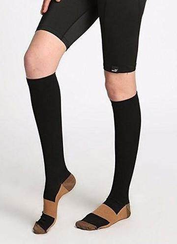 Essential Compression Socks (7 Pairs) for Active Recovery