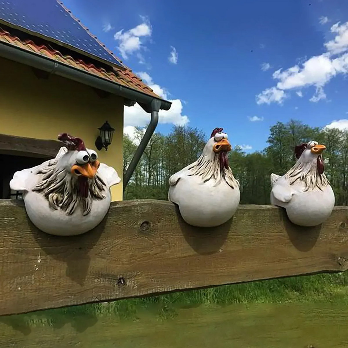 Playful Poultry Garden Statues – Charming Outdoor Decor