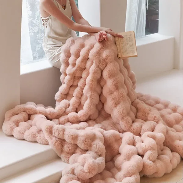 Luxurious Rabbit-Soft Faux Fur Blanket for Winter Comfort