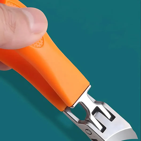 Precision Nail Clipper with Splash Guard Technology