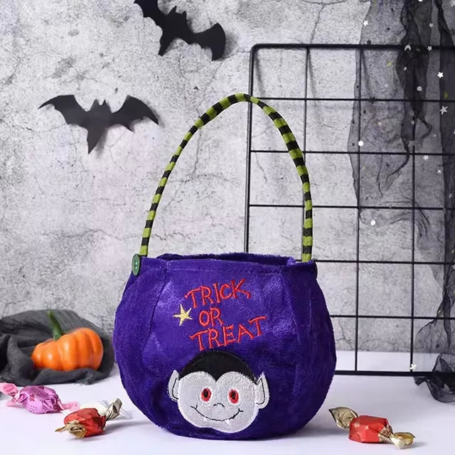 Cheerful Pumpkin-Shaped Treat Bag for Halloween Fun