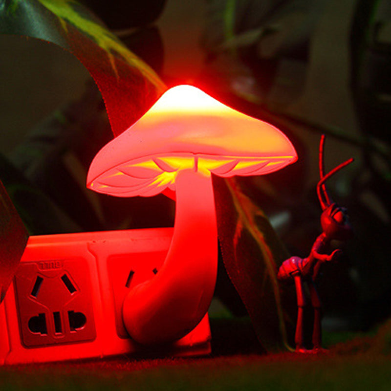 Charming Glow Mushroom Lamp with Color Transitioning LEDs