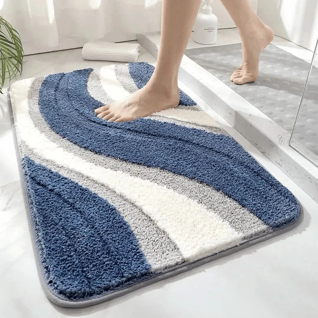 Plush Serenity – Luxurious Bath Mat with Secure Grip