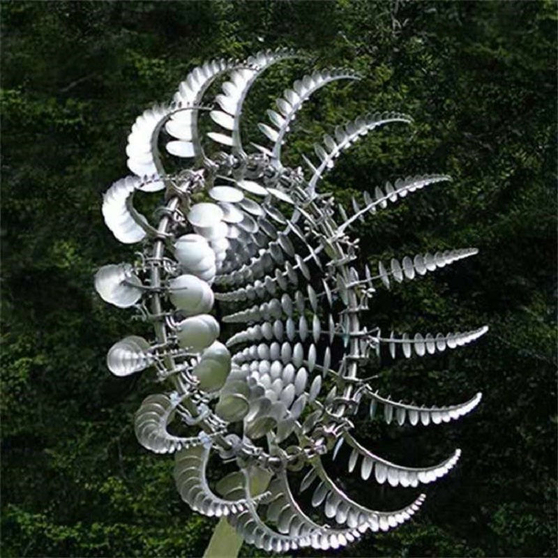 Elegant Metal Garden Spinner with Silent Motion