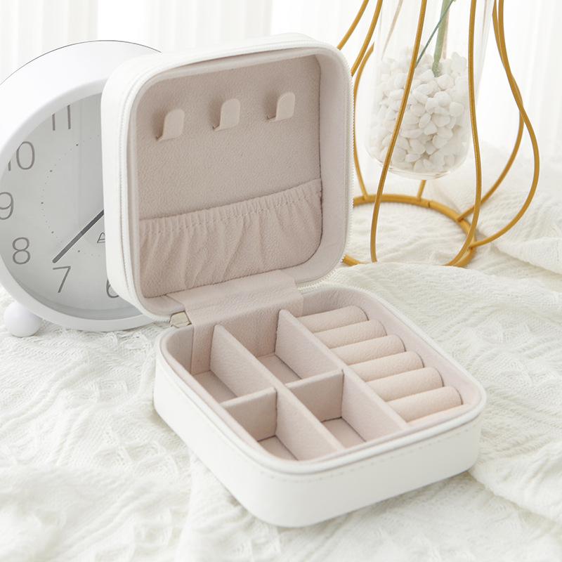 Elegant Jewelry Travel Organizer Case